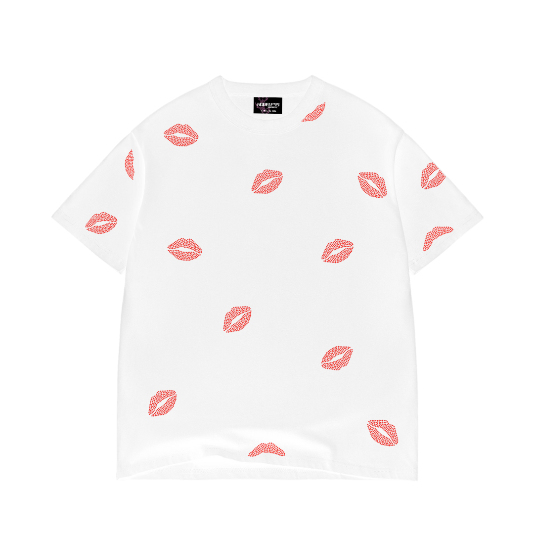 ALL OVER KISSES WHITE CROPPED RHINESTONE TEE